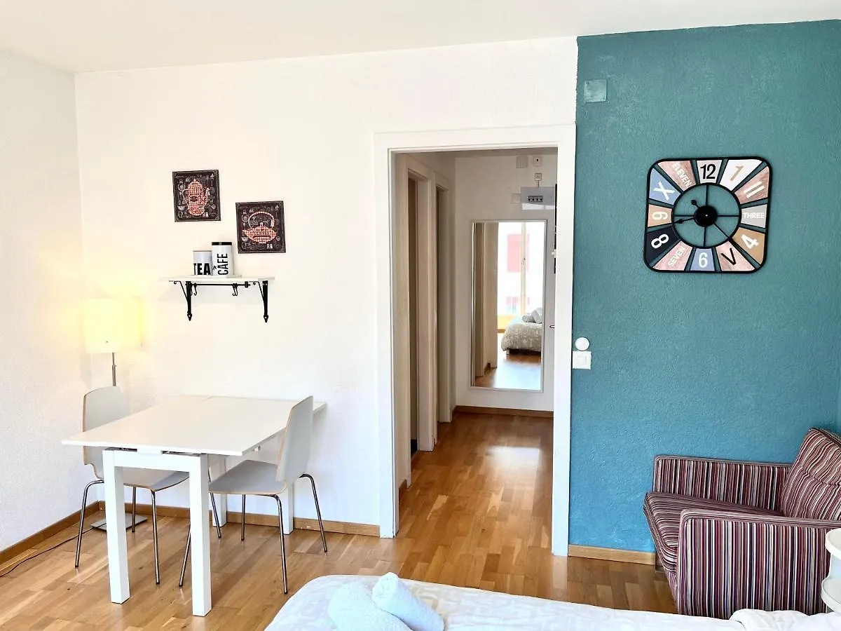 Apartment Boutique Central Studio, 5' From The Lake Geneva