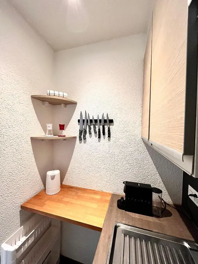 Apartment Boutique Central Studio, 5' From The Lake Geneva