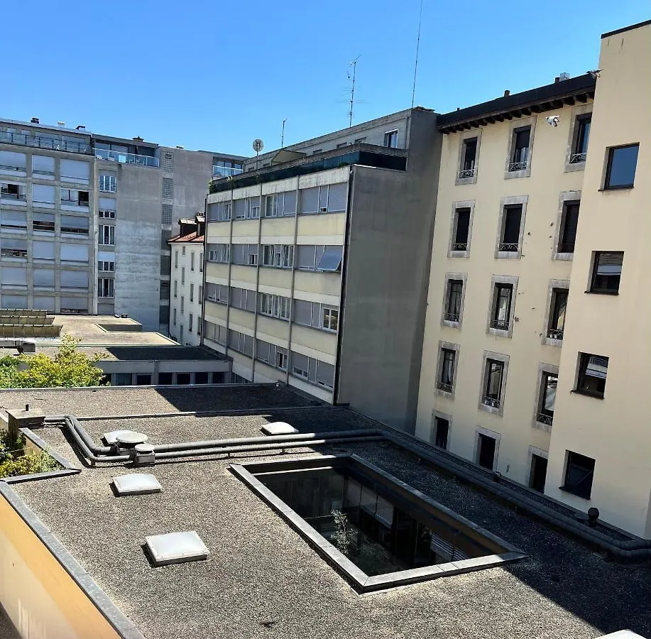 Apartment Boutique Central Studio, 5' From The Lake Geneva