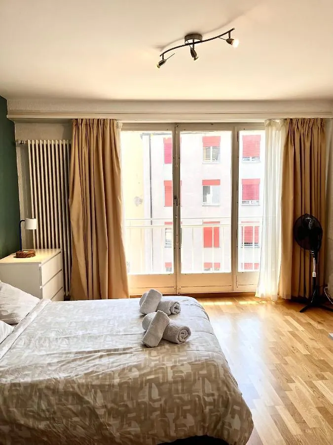 Apartment Boutique Central Studio, 5' From The Lake Geneva Switzerland